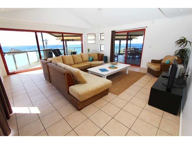 2/23 Mooloomba Road, Point Lookout QLD 4183