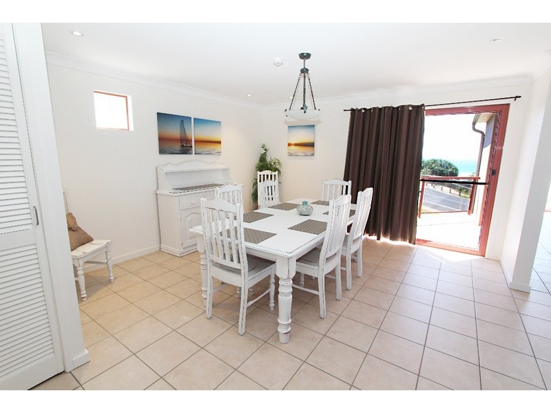 2/23 Mooloomba Road, Point Lookout QLD 4183