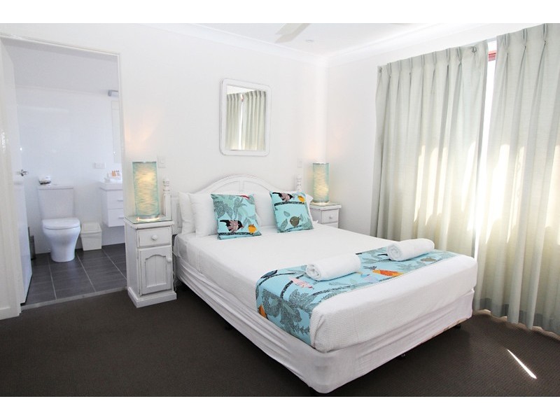 2/23 Mooloomba Road, Point Lookout QLD 4183