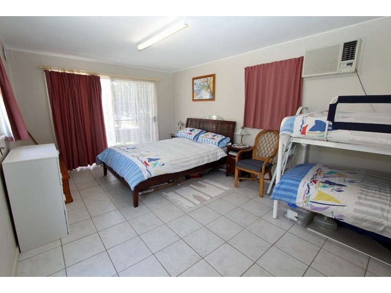 28 Petrie Street, Dunwich QLD 4183