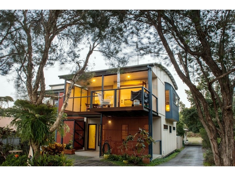 2/36 George Nothling Drive, Point Lookout QLD 4183