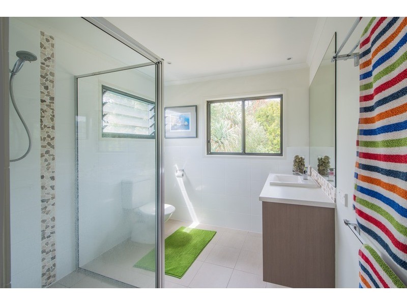 2/36 George Nothling Drive, Point Lookout QLD 4183