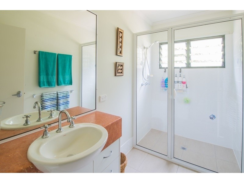 2/36 George Nothling Drive, Point Lookout QLD 4183