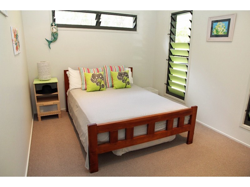 2/36 George Nothling Drive, Point Lookout QLD 4183