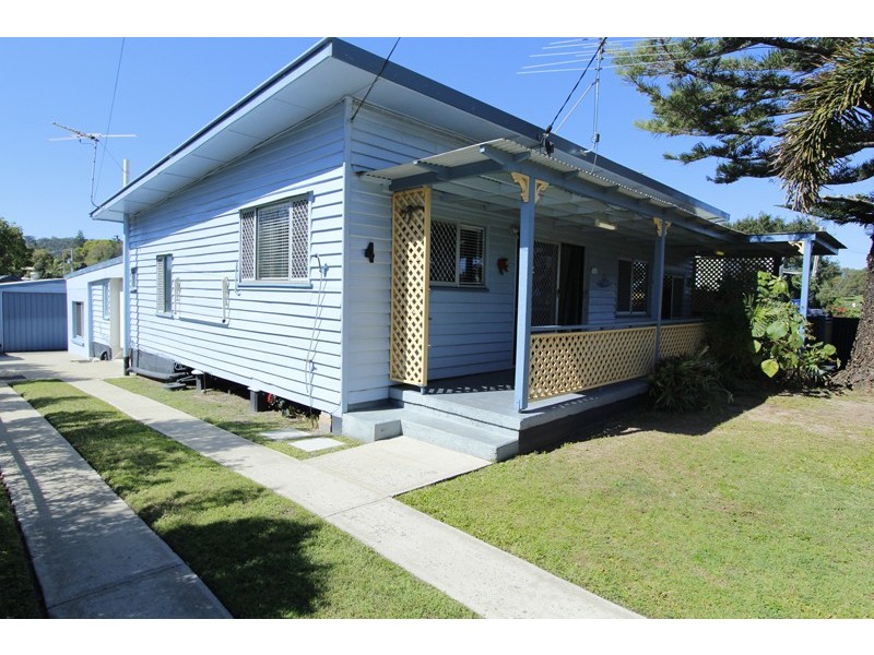 4 Oxley Parade, Dunwich QLD 4183