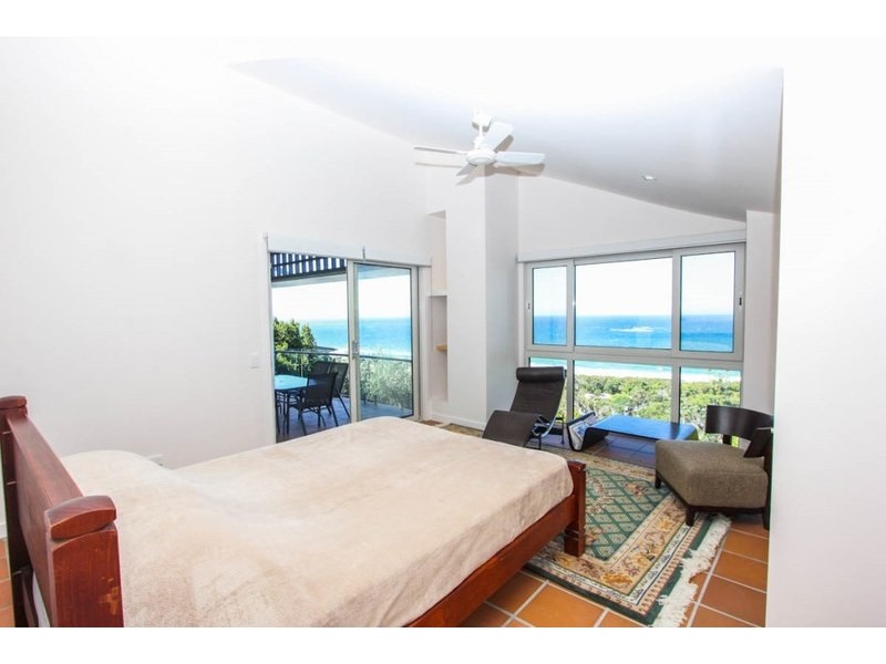 55 Tramican Street, Point Lookout QLD 4183