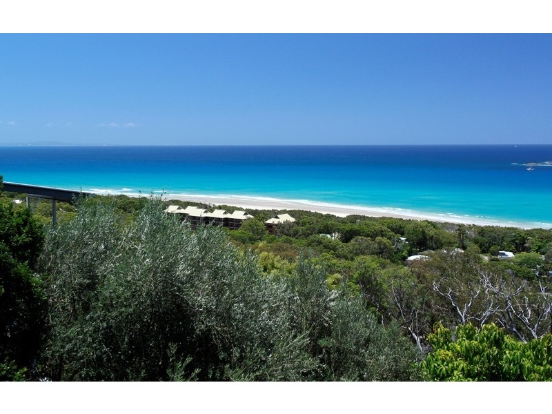 55 Tramican Street, Point Lookout QLD 4183