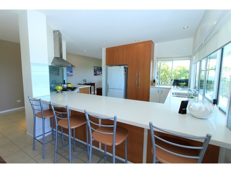 66 Tramican Street, Point Lookout QLD 4183