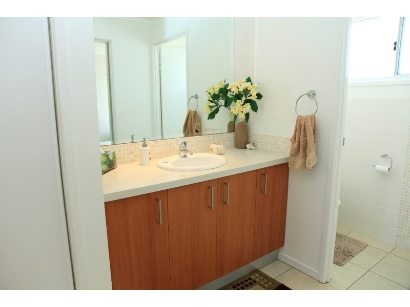 66 Tramican Street, Point Lookout QLD 4183