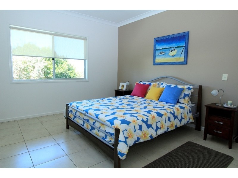 66 Tramican Street, Point Lookout QLD 4183