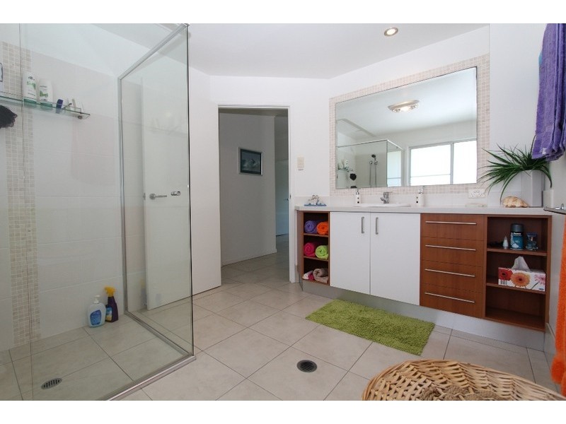 66 Tramican Street, Point Lookout QLD 4183