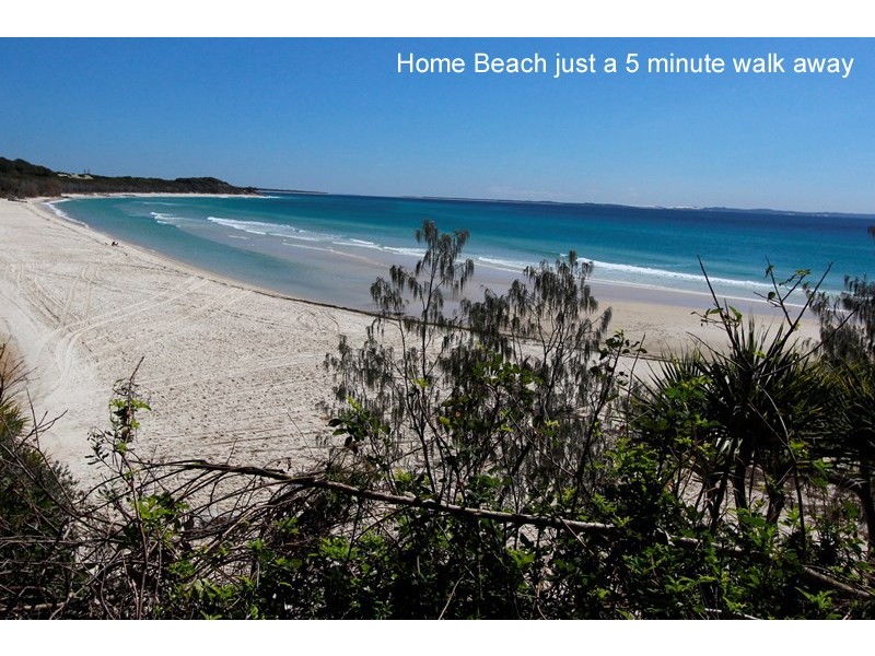 49 Cumming Parade, Point Lookout QLD 4183