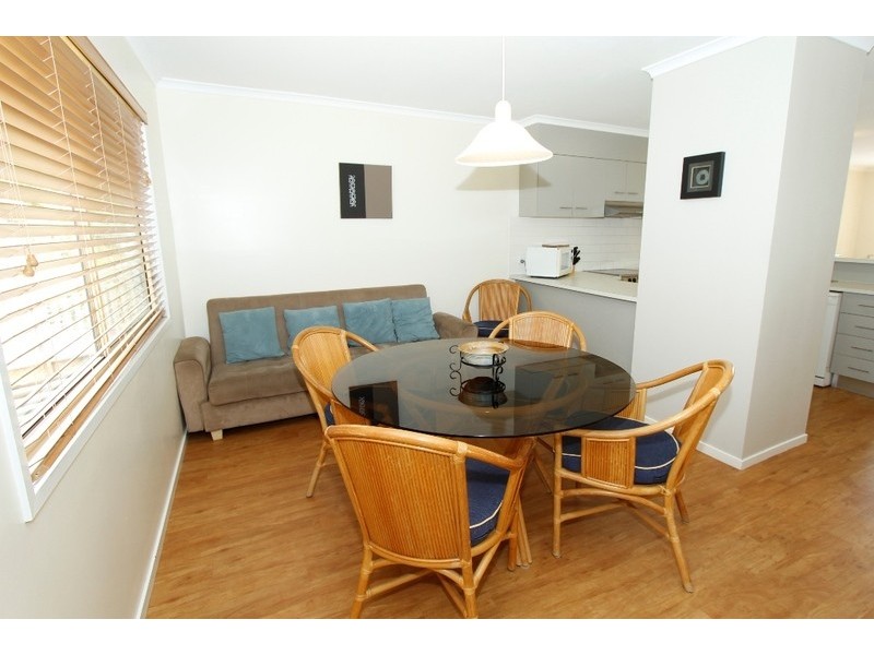 18/21-25 Cumming Parade, Point Lookout QLD 4183