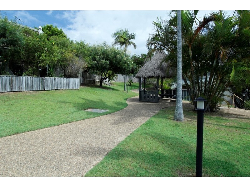 18/21-25 Cumming Parade, Point Lookout QLD 4183