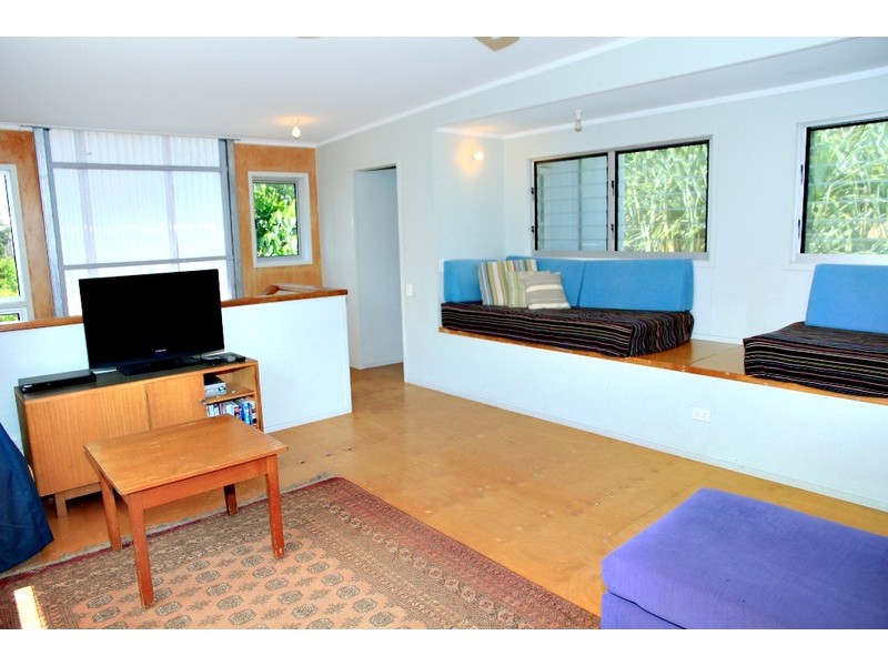3 Yarrong Road, Point Lookout QLD 4183