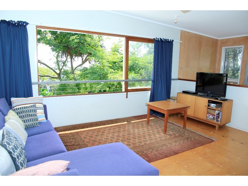 3 Yarrong Road, Point Lookout QLD 4183