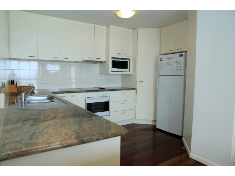 9/6 Cumming Parade, Point Lookout QLD 4183