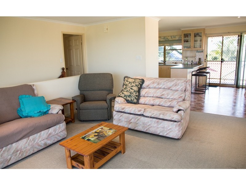 3 GUY Crescent, Dunwich QLD 4183