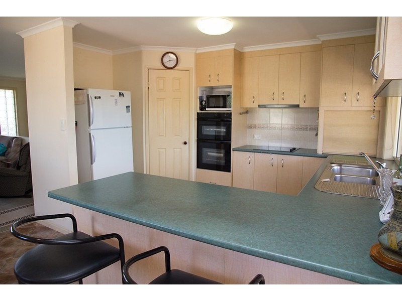 3 GUY Crescent, Dunwich QLD 4183