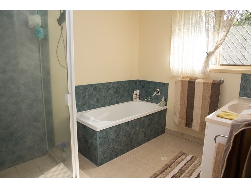 3 GUY Crescent, Dunwich QLD 4183