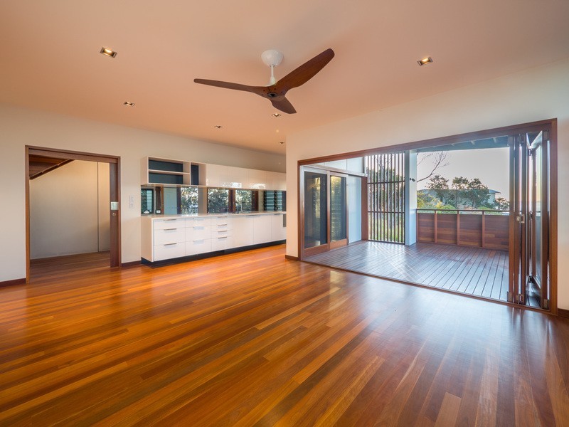 2/7 Pratt Court, Point Lookout QLD 4183