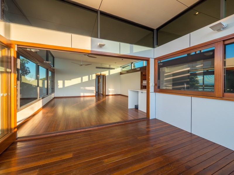 2/7 Pratt Court, Point Lookout QLD 4183