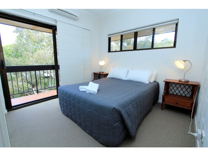 112 Dickson Way, Point Lookout QLD 4183