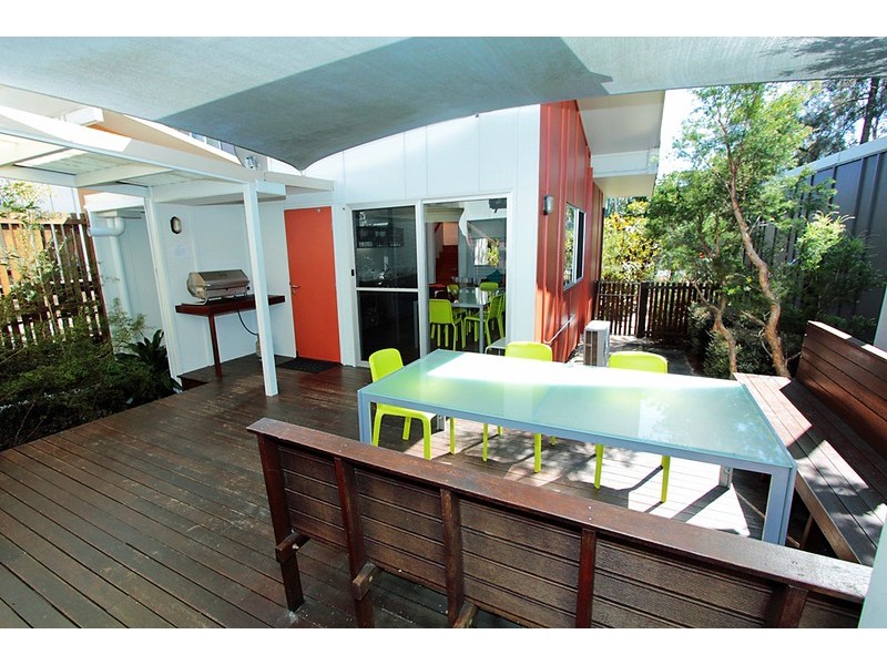 49 Dickson Way, Point Lookout QLD 4183
