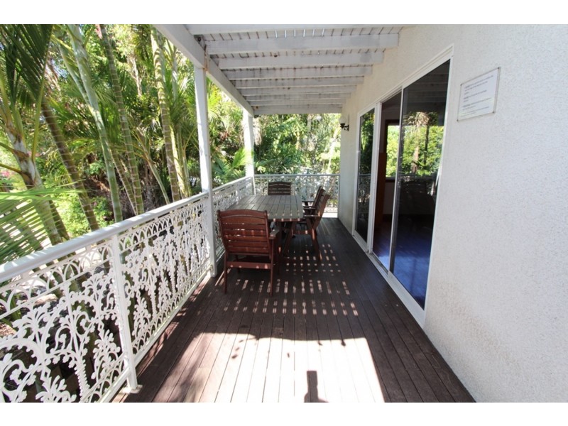 42 Karboora Drive, Point Lookout QLD 4183
