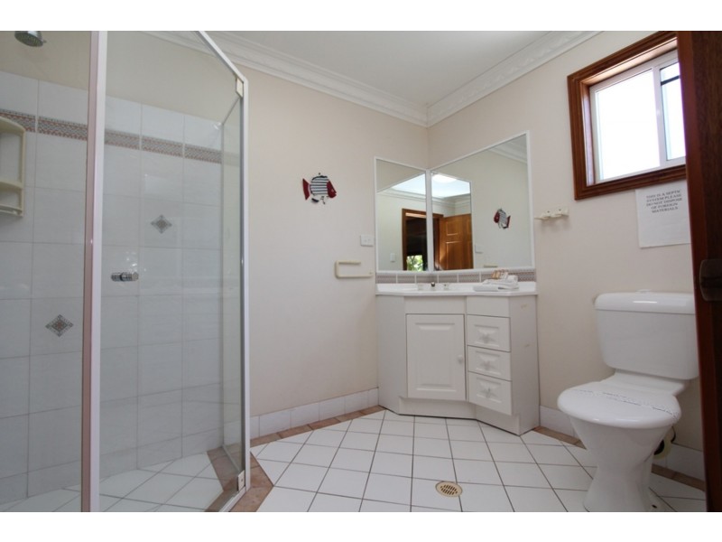 42 Karboora Drive, Point Lookout QLD 4183