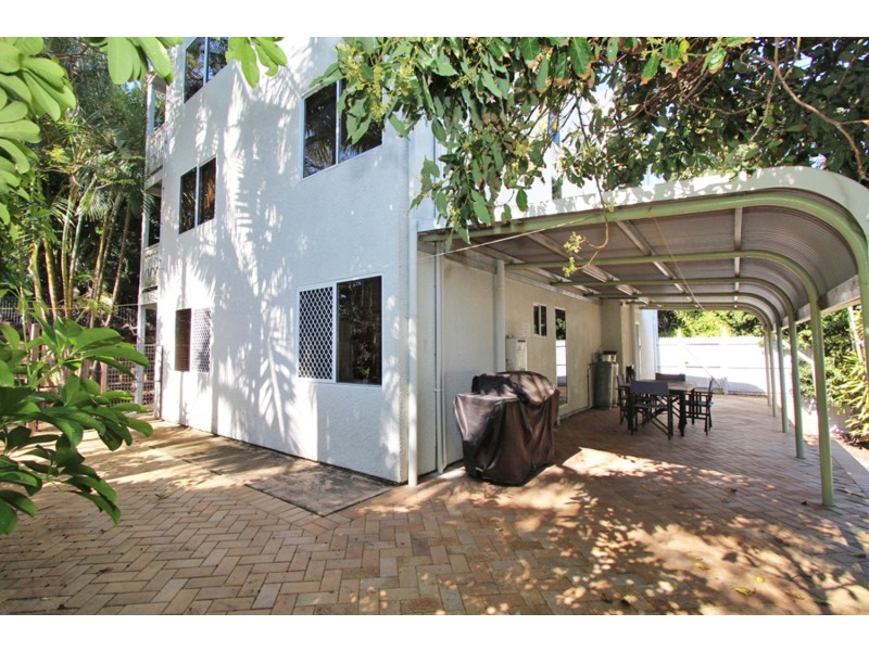 42 Karboora Drive, Point Lookout QLD 4183