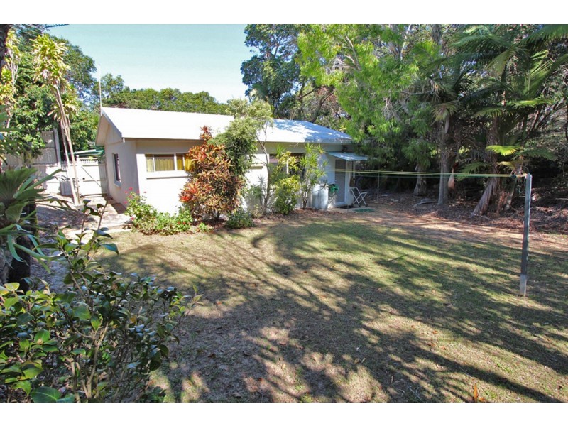 42 Karboora Drive, Point Lookout QLD 4183