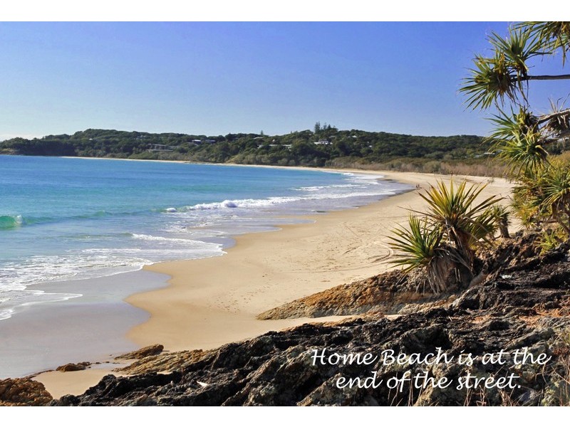 27 George Nothling Drive, Point Lookout QLD 4183