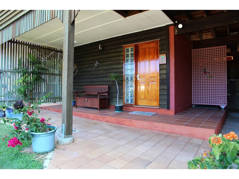 27 George Nothling Drive, Point Lookout QLD 4183