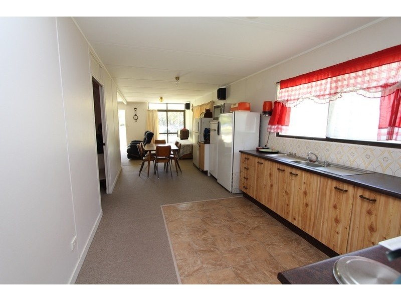 9 Flinders Avenue, Dunwich QLD 4183