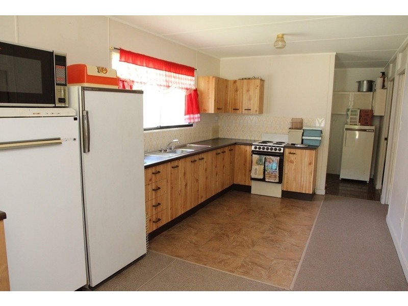 9 Flinders Avenue, Dunwich QLD 4183