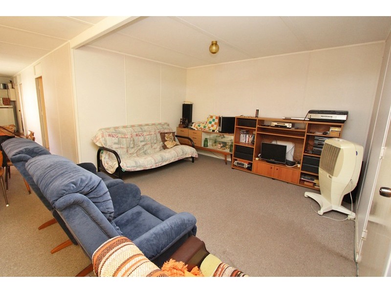 9 Flinders Avenue, Dunwich QLD 4183