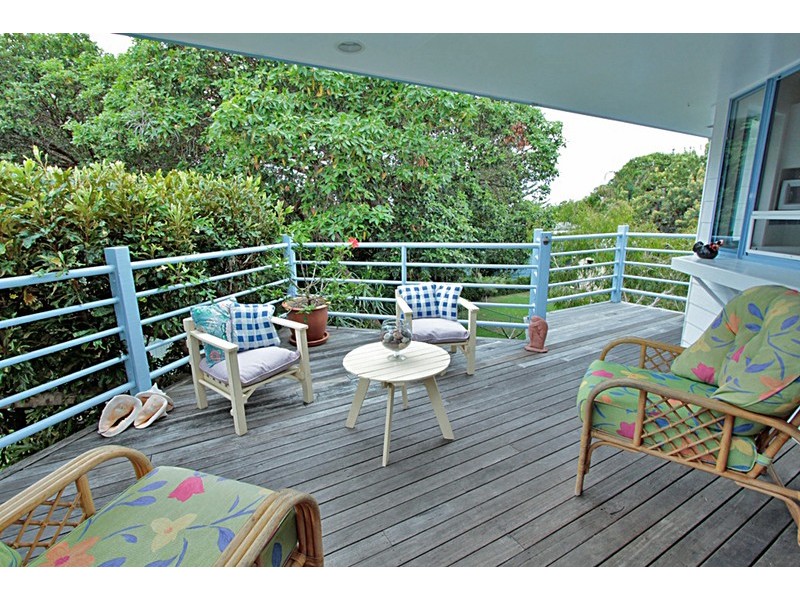 11 Booran Street, Point Lookout QLD 4183