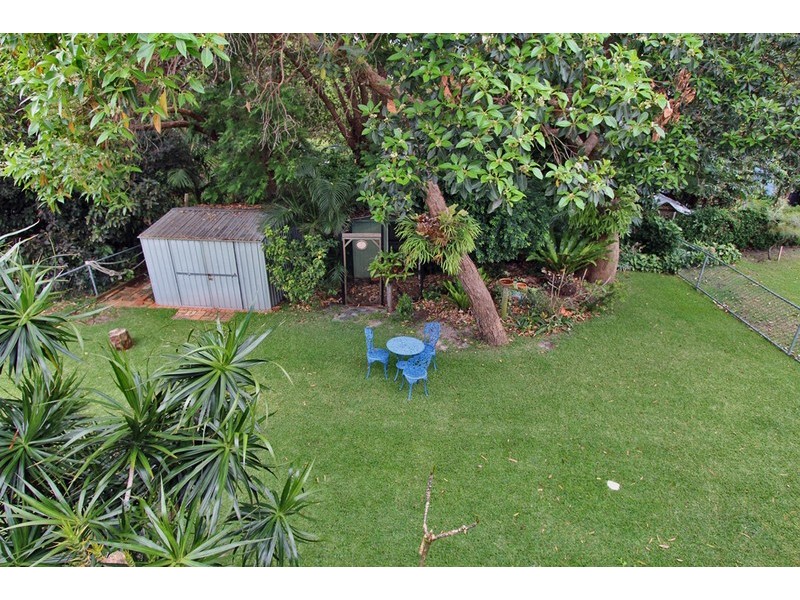 11 Booran Street, Point Lookout QLD 4183
