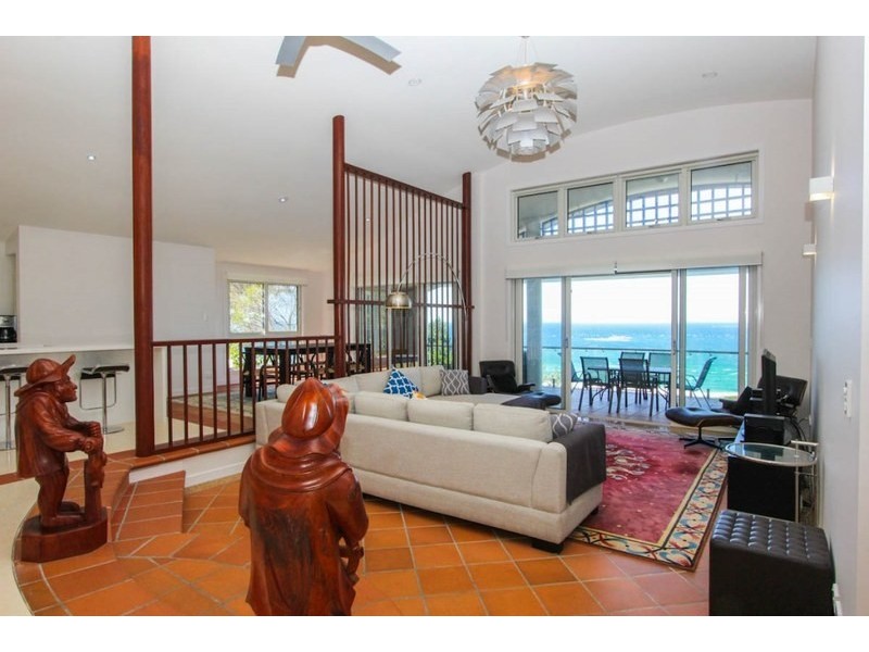 55 Tramican Street, Point Lookout QLD 4183