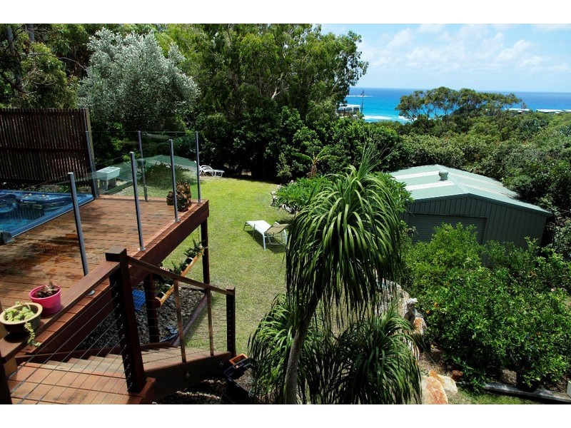 41 Cumming Parade, Point Lookout QLD 4183