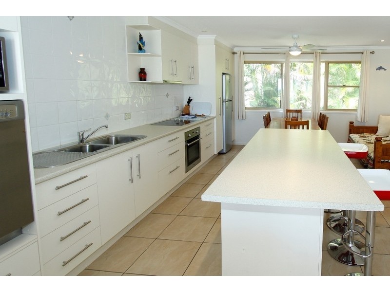 12/21-25 Cumming Parade, Point Lookout QLD 4183