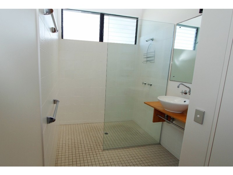 1/7 Midjimberry Road, Point Lookout QLD 4183
