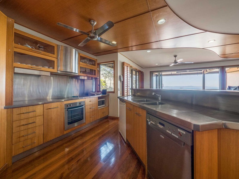 9/122 Mooloomba Road, Point Lookout QLD 4183