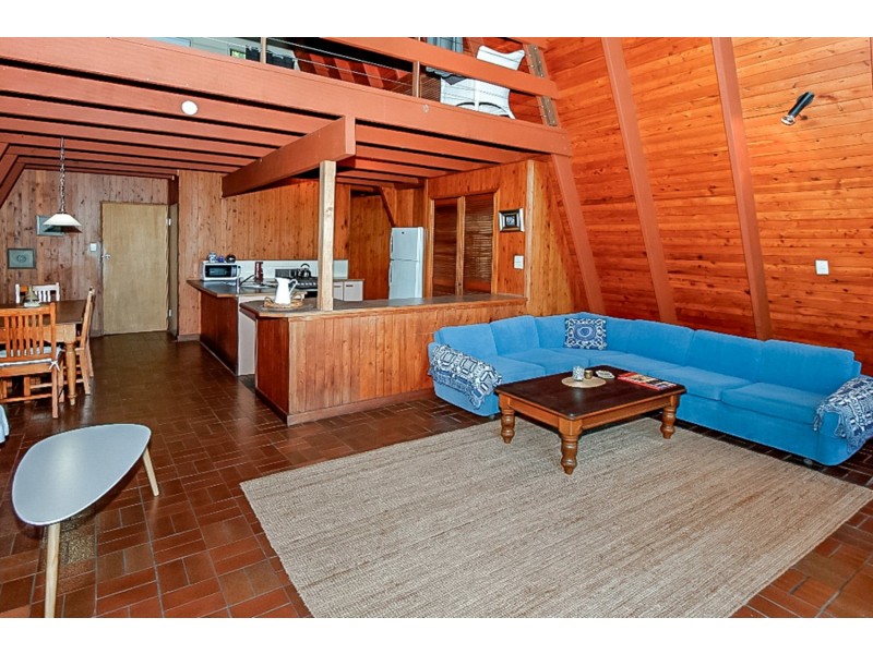 4 Billa Street, Point Lookout QLD 4183