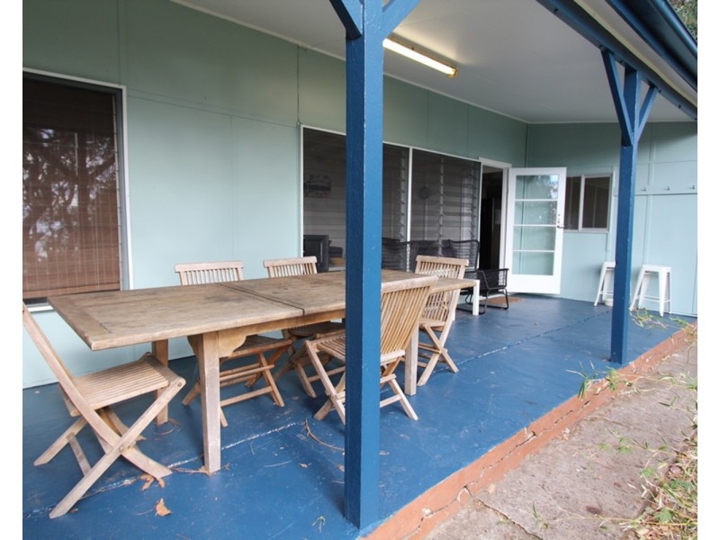 19 Yarrong Road, Point Lookout QLD 4183