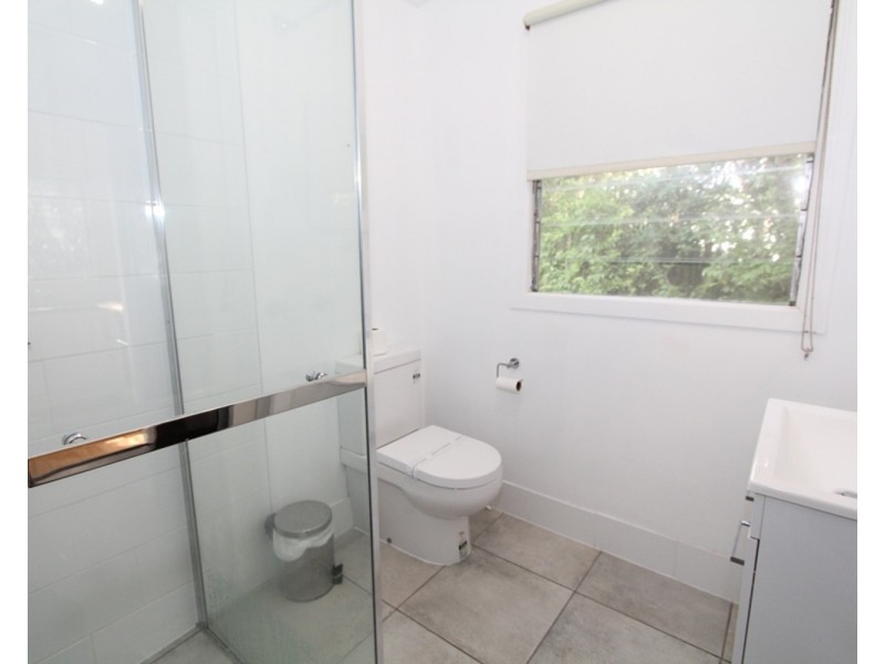 19 Yarrong Road, Point Lookout QLD 4183