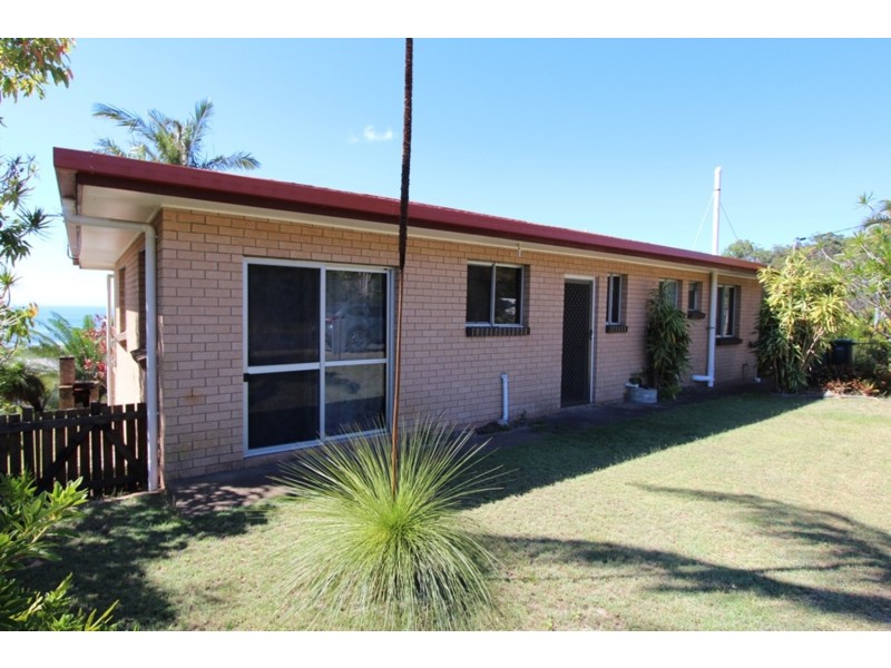 107 Rainbow Crescent, Dunwich QLD 4183