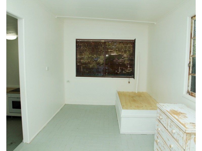 115 Mooloomba Road, Point Lookout QLD 4183