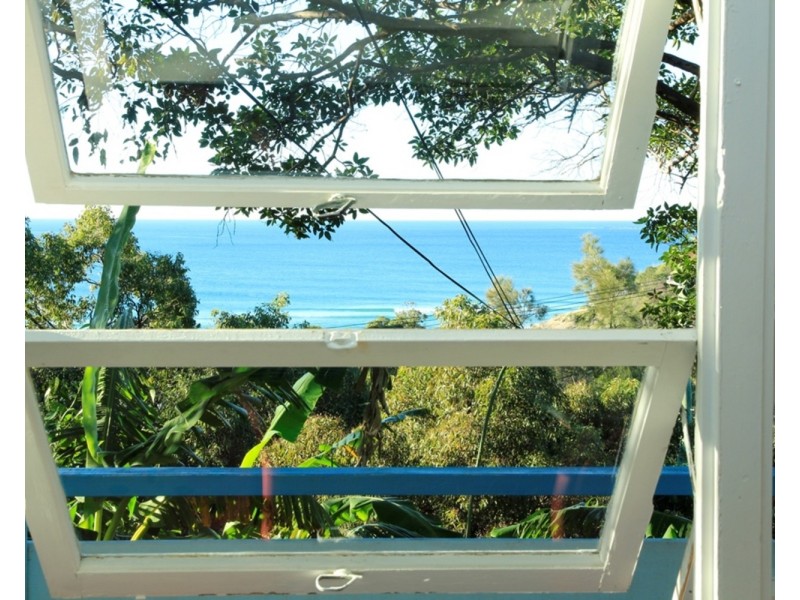 115 Mooloomba Road, Point Lookout QLD 4183